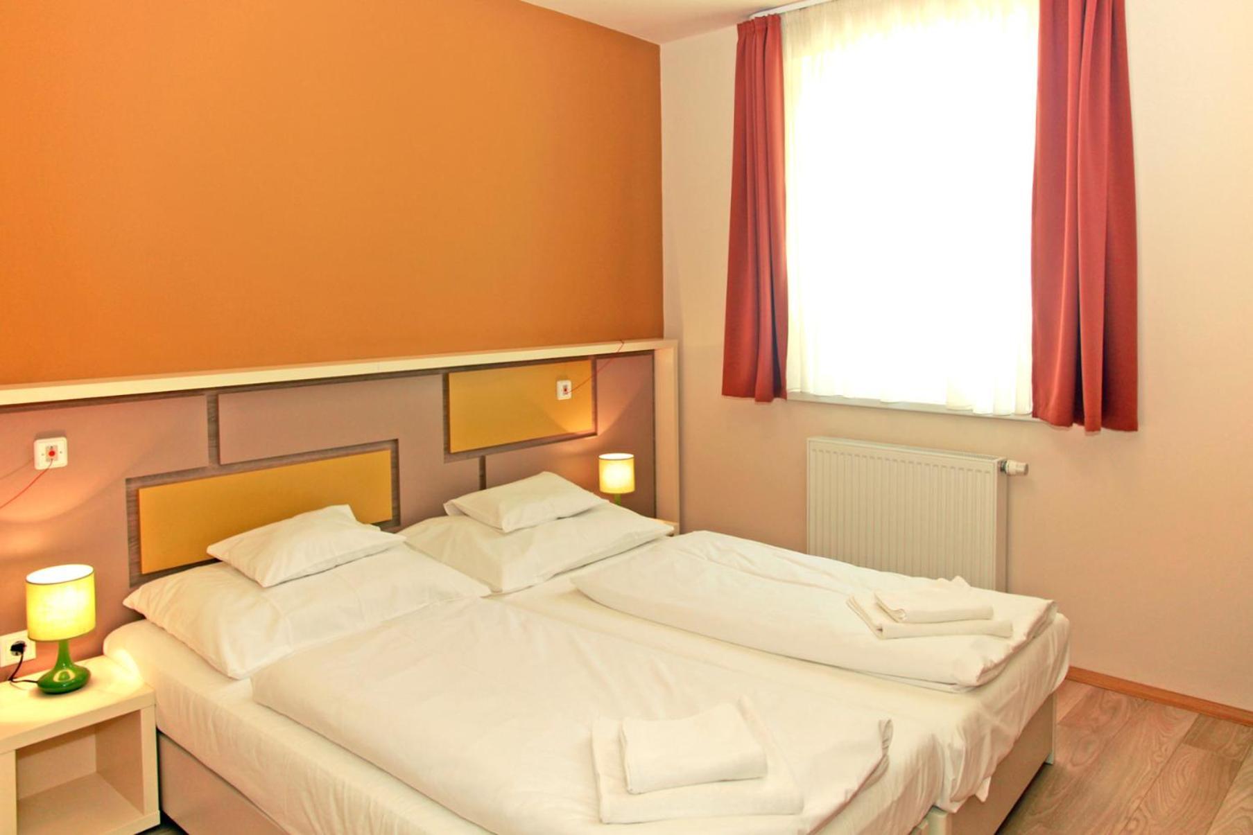 Termál Kemping Apartmanok és Bungalók Harkány Camera foto